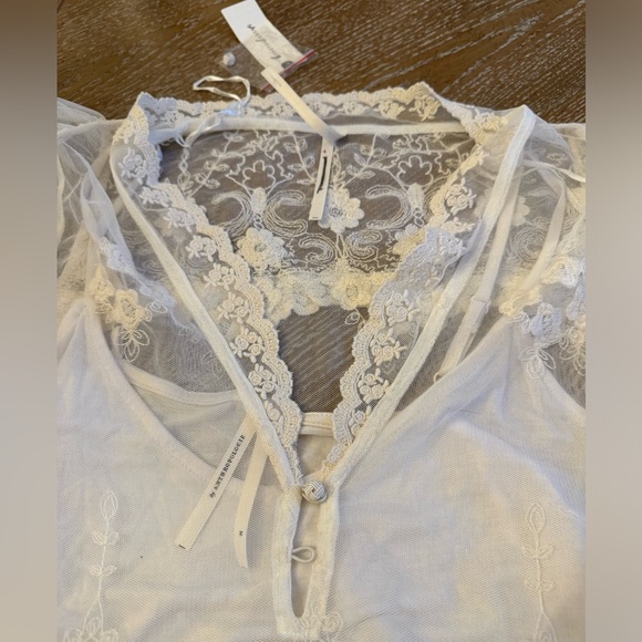 ANTHROPOLOGIE lace shirt. NWT. Blouse.  Lace shirt - Picture 5 of 9